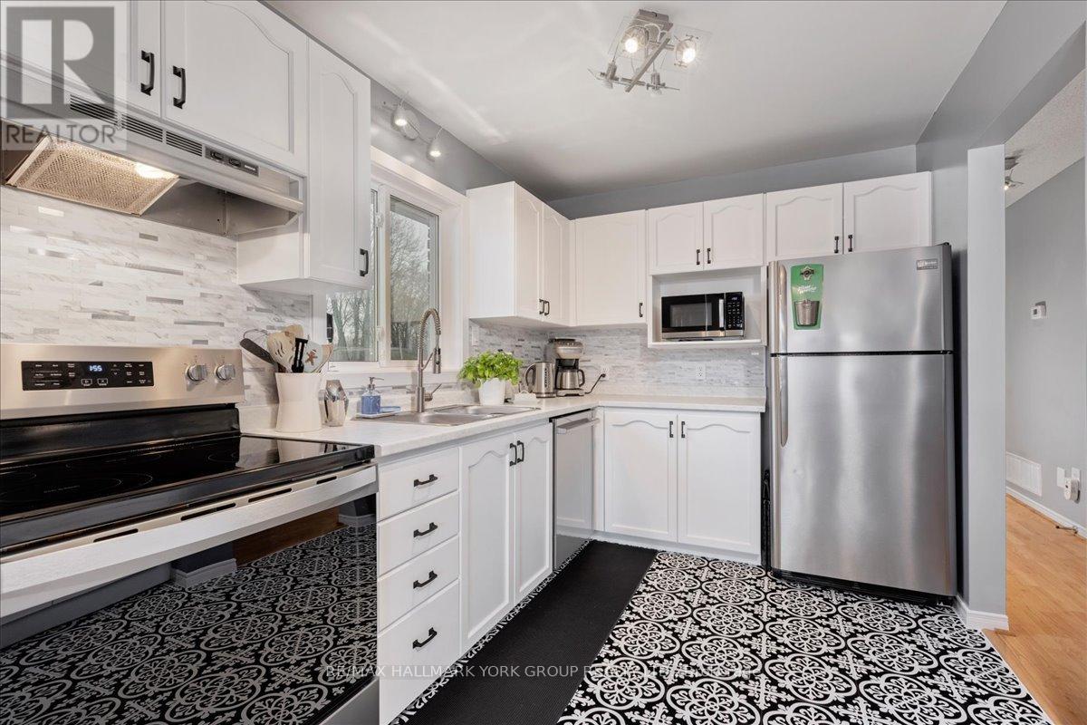 63a Tulip Street, Georgina, Ontario  L4P 1C6 - Photo 14 - N13006844