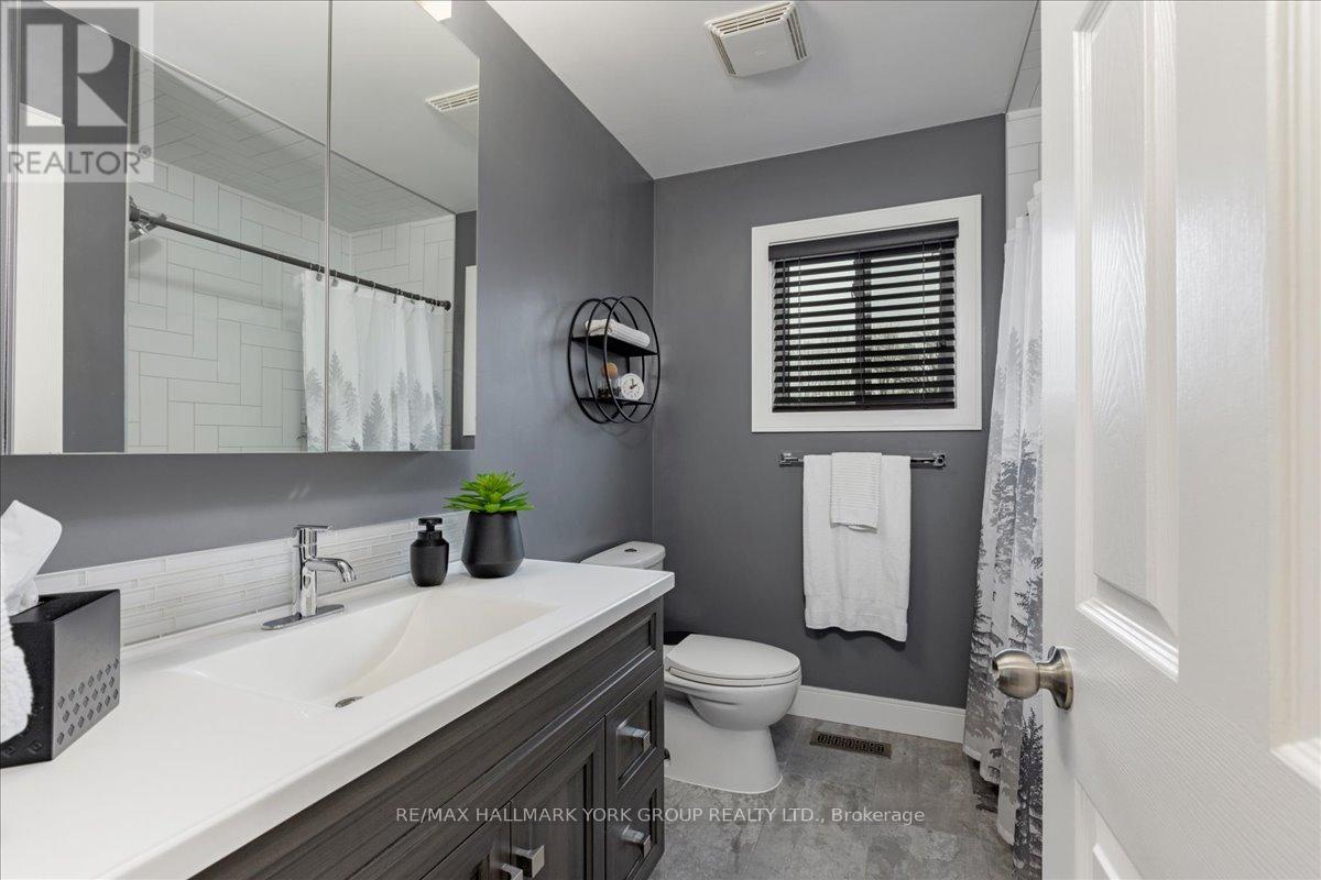 63a Tulip Street, Georgina, Ontario  L4P 1C6 - Photo 16 - N13006844