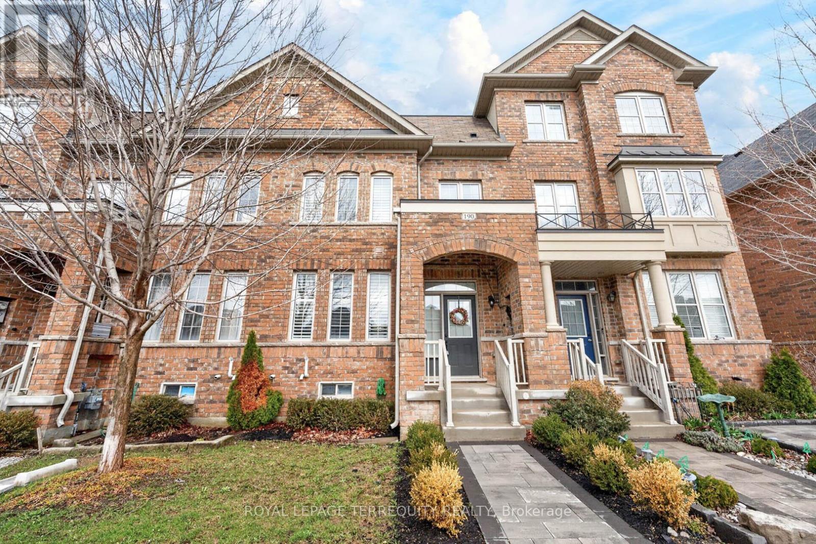 190 EAST'S CORNERS BOULEVARD, Vaughan, Ontario