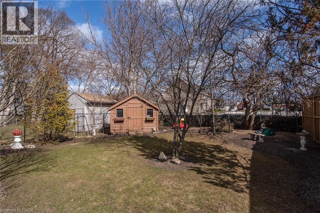 161 Fifth Avenue, Kitchener, Ontario  N2C 1P6 - Photo 4 - 40816374