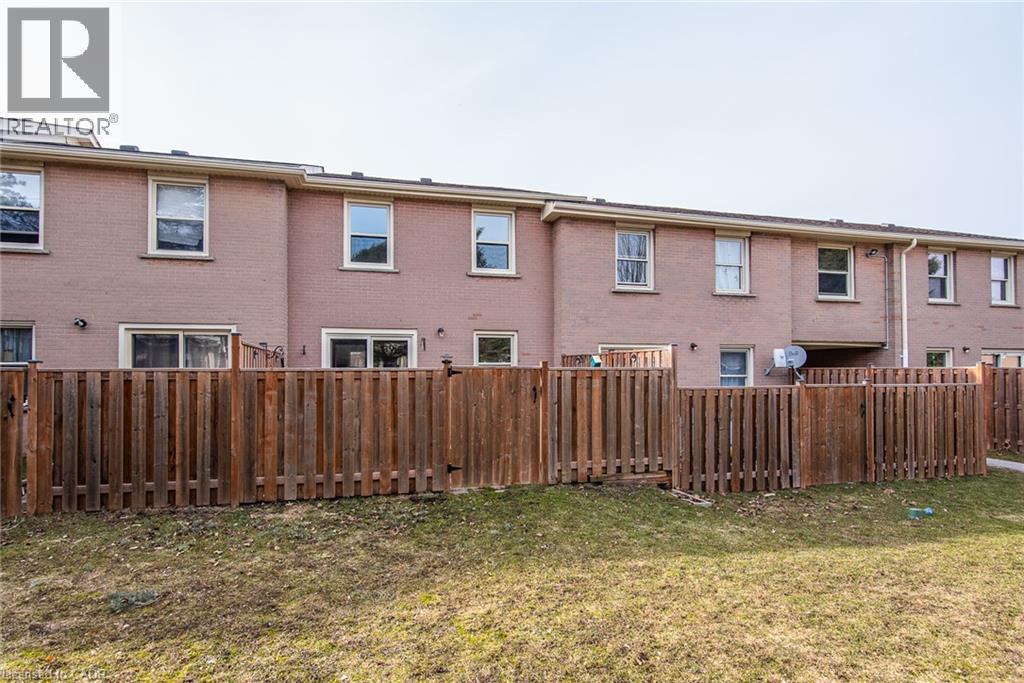 27 Queenston Drive, Kitchener, Ontario  N2B 2T8 - Photo 38 - 40816751