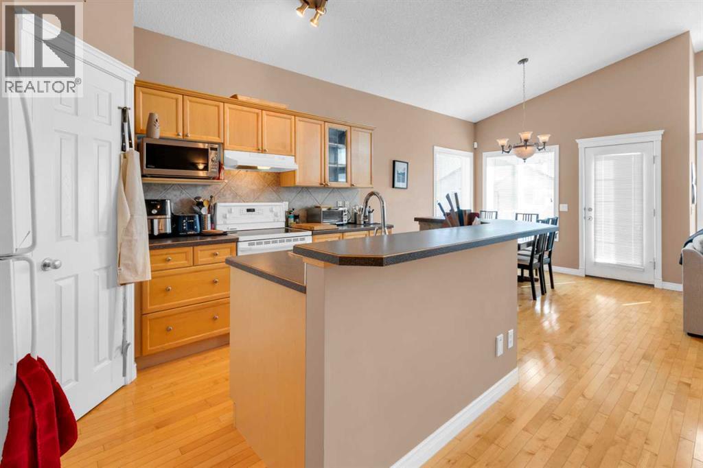 135 Citadel Estates Place Nw, Calgary, Alberta  T3G 5E5 - Photo 3 - A2299372