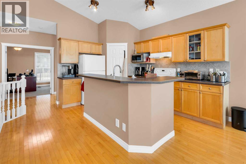 135 Citadel Estates Place Nw, Calgary, Alberta  T3G 5E5 - Photo 5 - A2299372