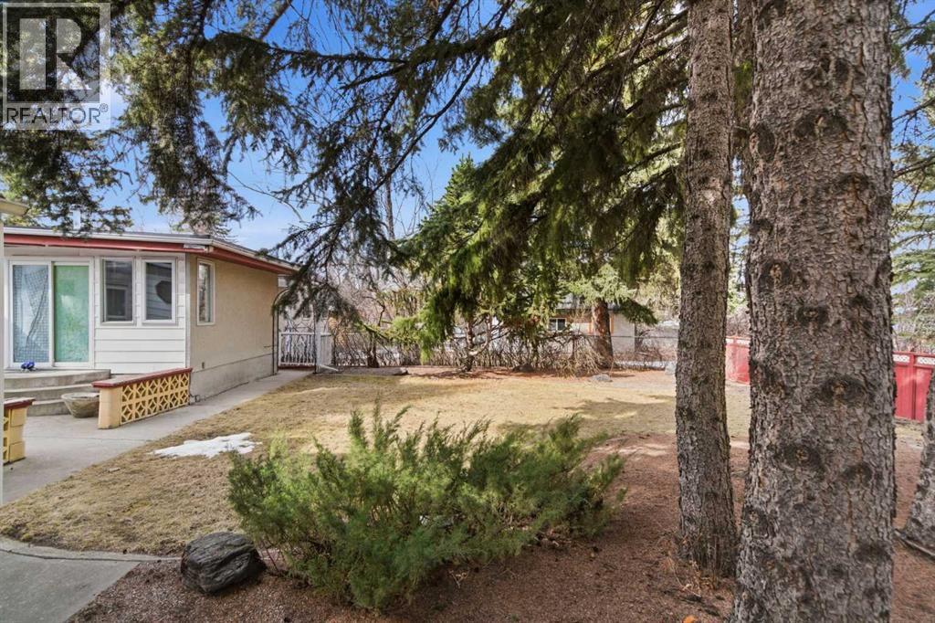 4008 36 Street NW, Calgary, Alberta  T2L 2A1 - Photo 42 - A2301943