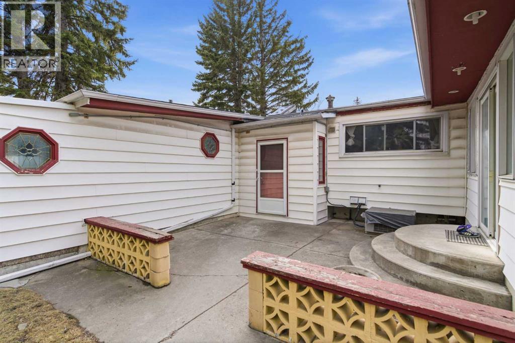 4008 36 Street NW, Calgary, Alberta  T2L 2A1 - Photo 41 - A2301943