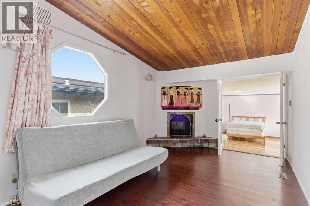 4008 36 Street NW, Calgary, Alberta  T2L 2A1 - Photo 13 - A2301943