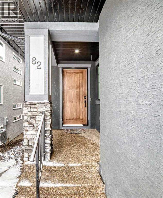 82 Waterford Crescent, Chestermere, Alberta  T1X 2V1 - Photo 2 - A2302004