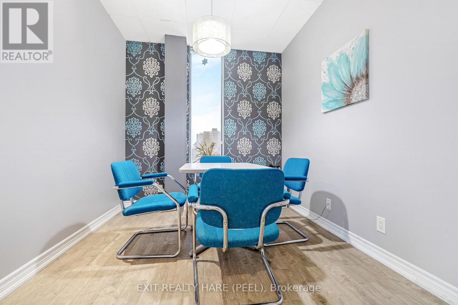 134 Queen Street E, Brampton, Ontario  L6V 1B2 - Photo 11 - W13006760