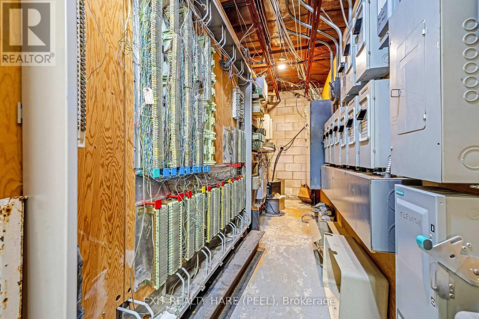 134 Queen Street E, Brampton, Ontario  L6V 1B2 - Photo 37 - W13006760