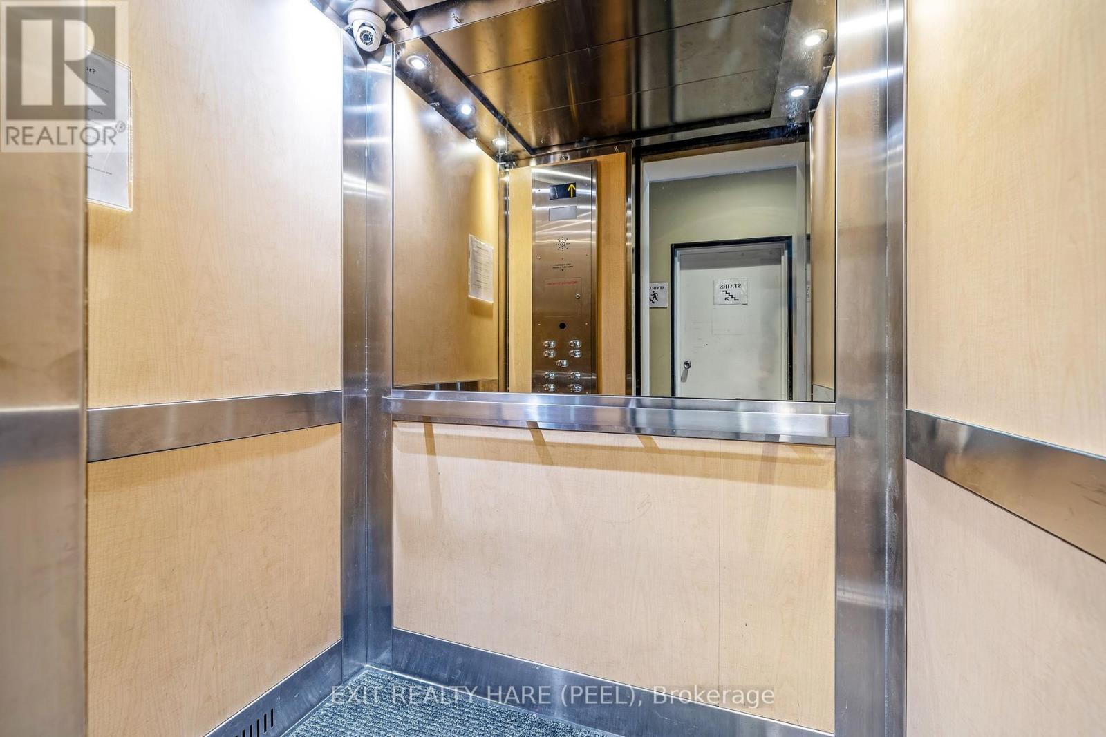 134 Queen Street E, Brampton, Ontario  L6V 1B2 - Photo 38 - W13006760