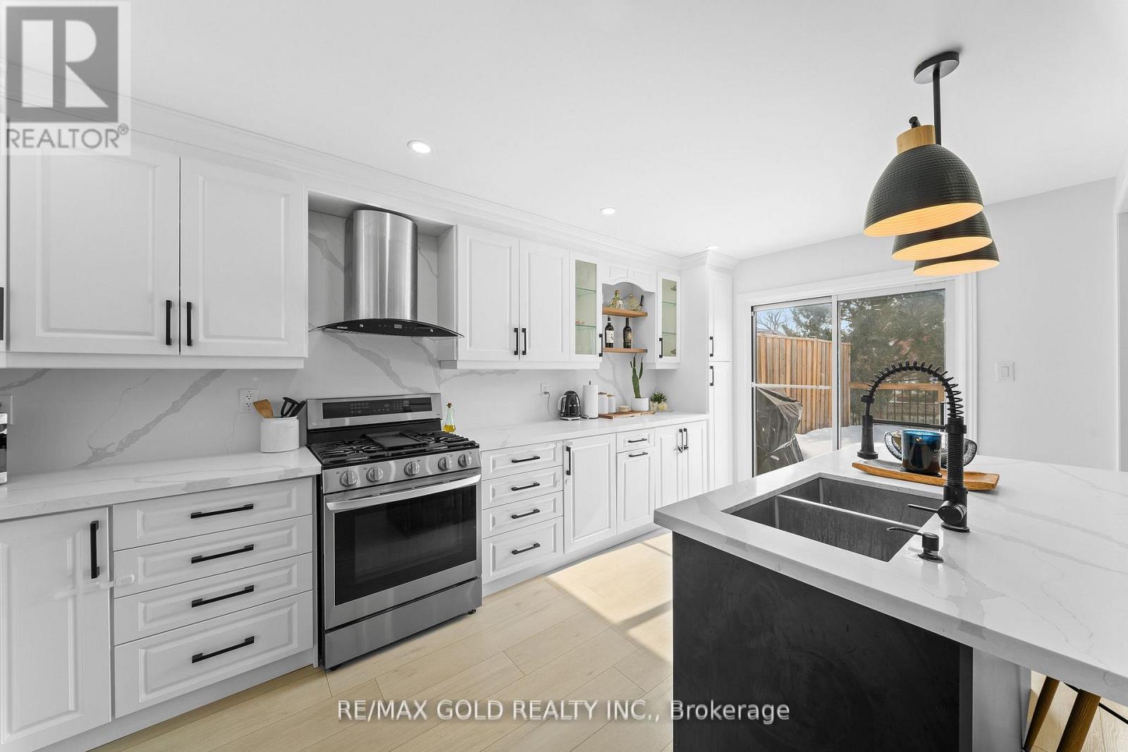 18 Russell Street, Halton Hills, Ontario  L7G 5Y7 - Photo 19 - W13006792