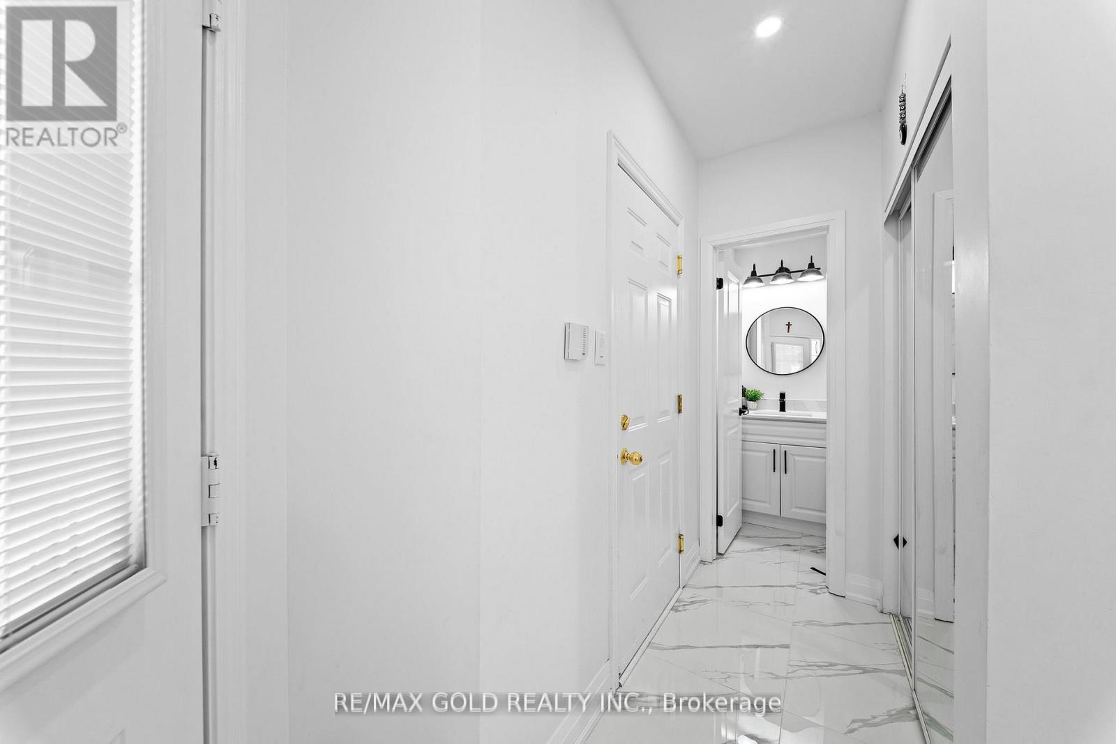 18 Russell Street, Halton Hills, Ontario  L7G 5Y7 - Photo 8 - W13006792