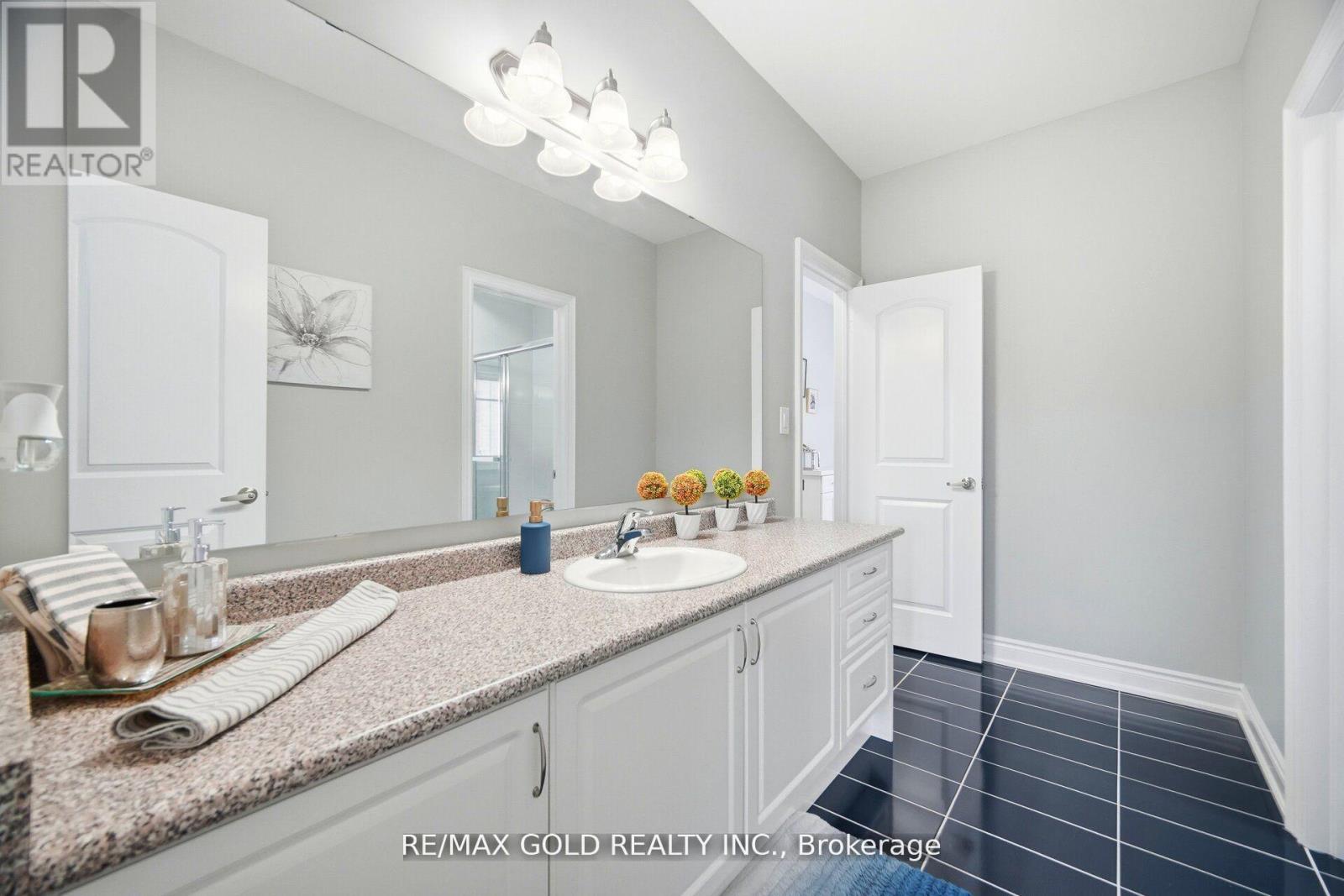 6 Hagerman Road, Brampton, Ontario  L6P 4C1 - Photo 35 - W13006848