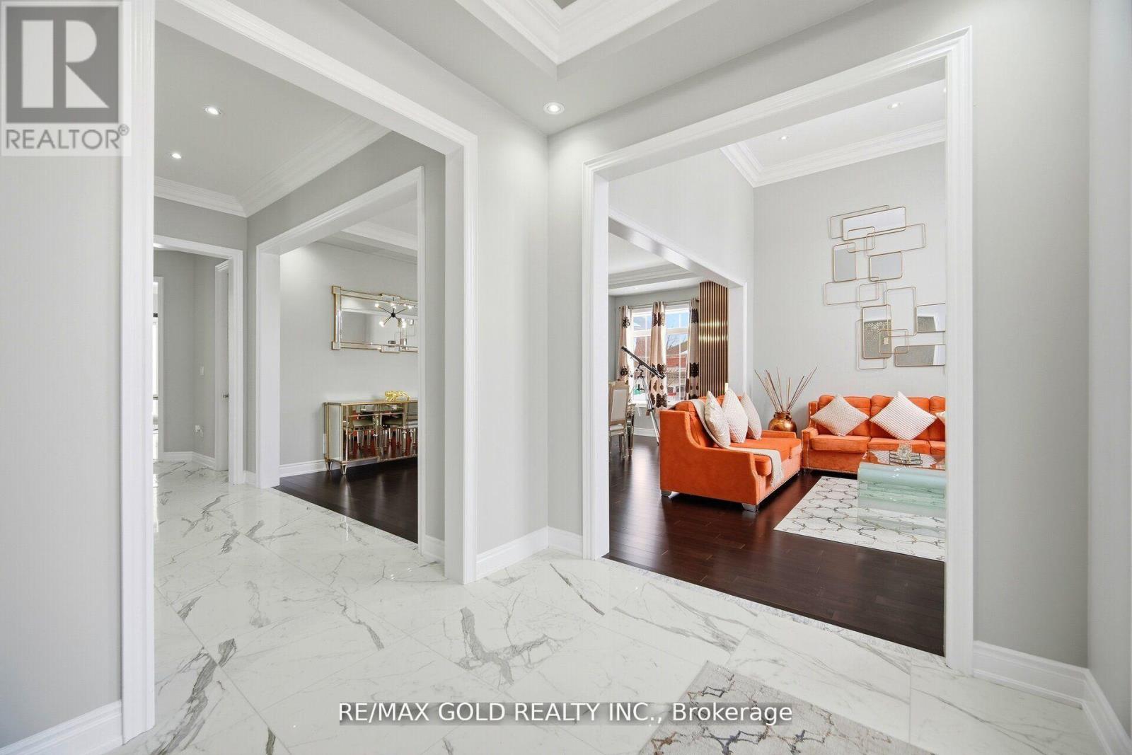 6 Hagerman Road, Brampton, Ontario  L6P 4C1 - Photo 6 - W13006848