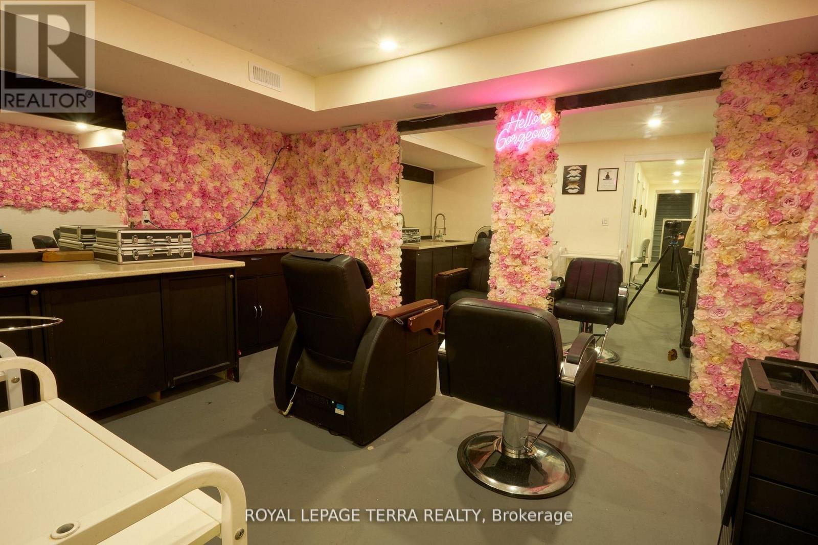 315 Blake Street, Barrie, Ontario  L4M 1K7 - Photo 11 - S13006002