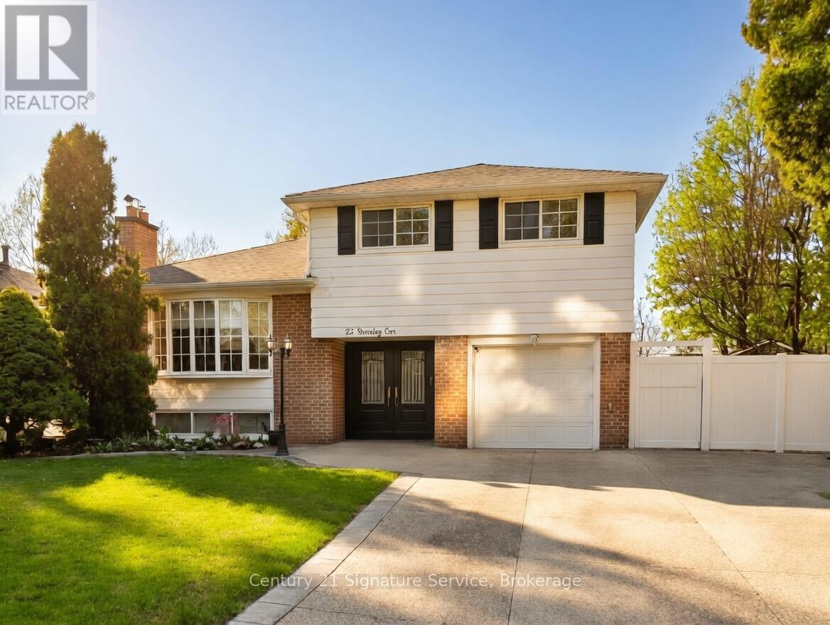 22 STAVELEY CRESCENT, Brampton, Ontario