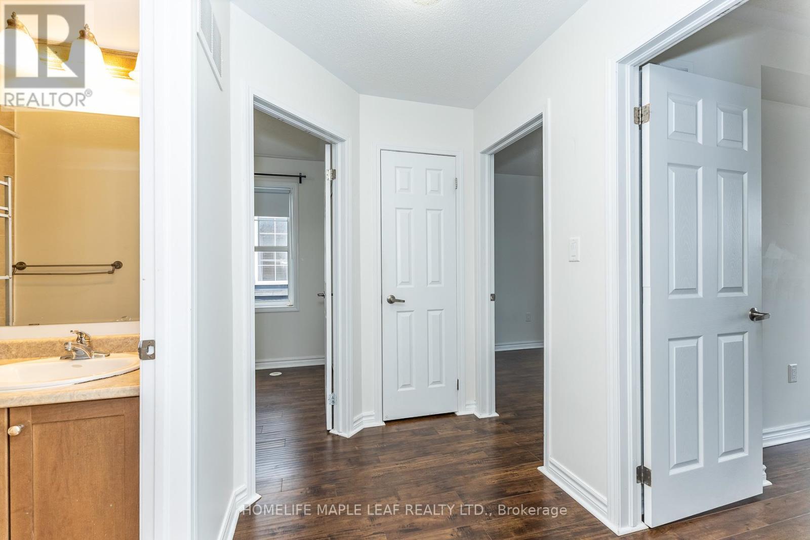 561 Speyer Circle, Milton, Ontario  L9T 0Y1 - Photo 24 - W12897802