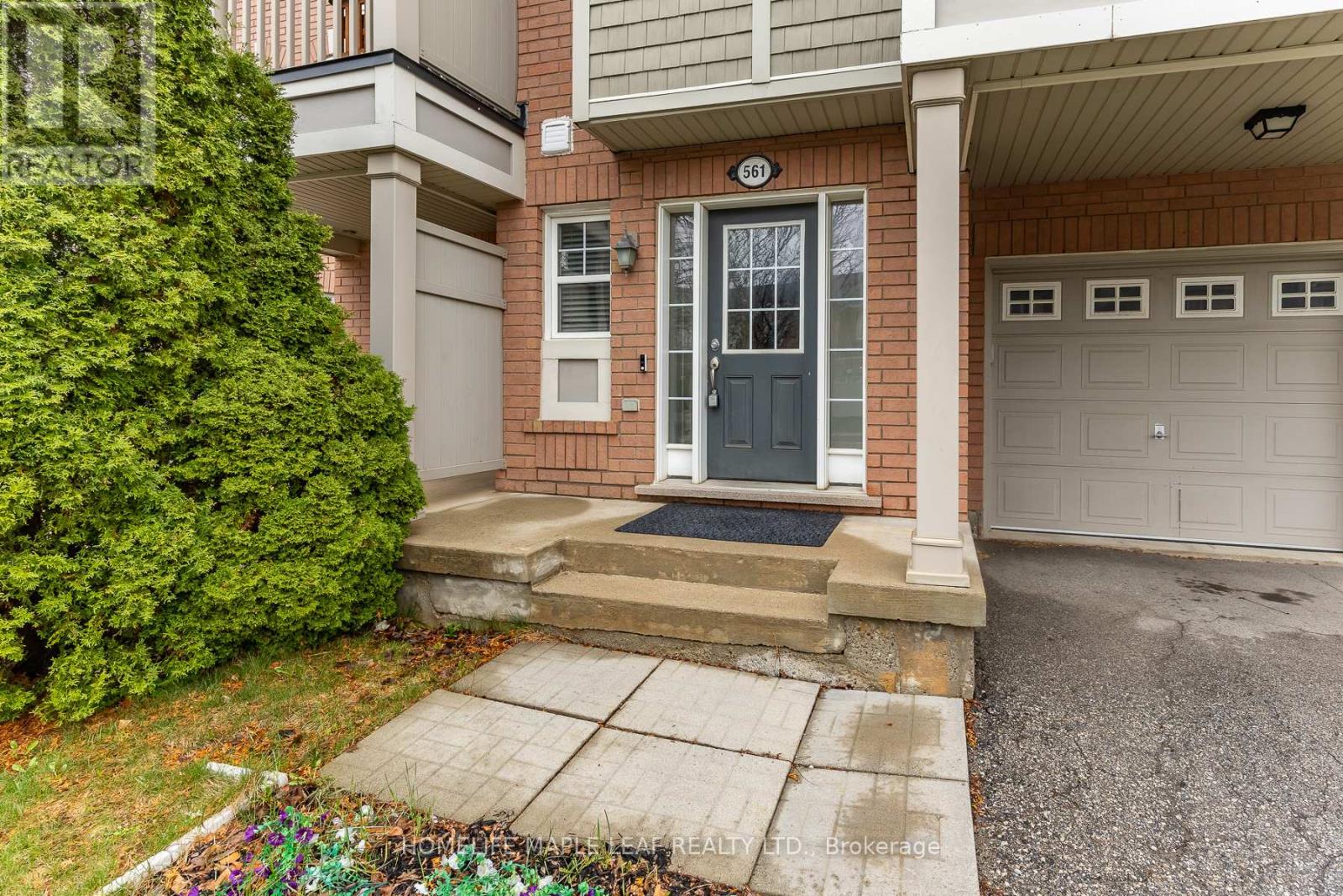 561 Speyer Circle, Milton, Ontario  L9T 0Y1 - Photo 4 - W12897802