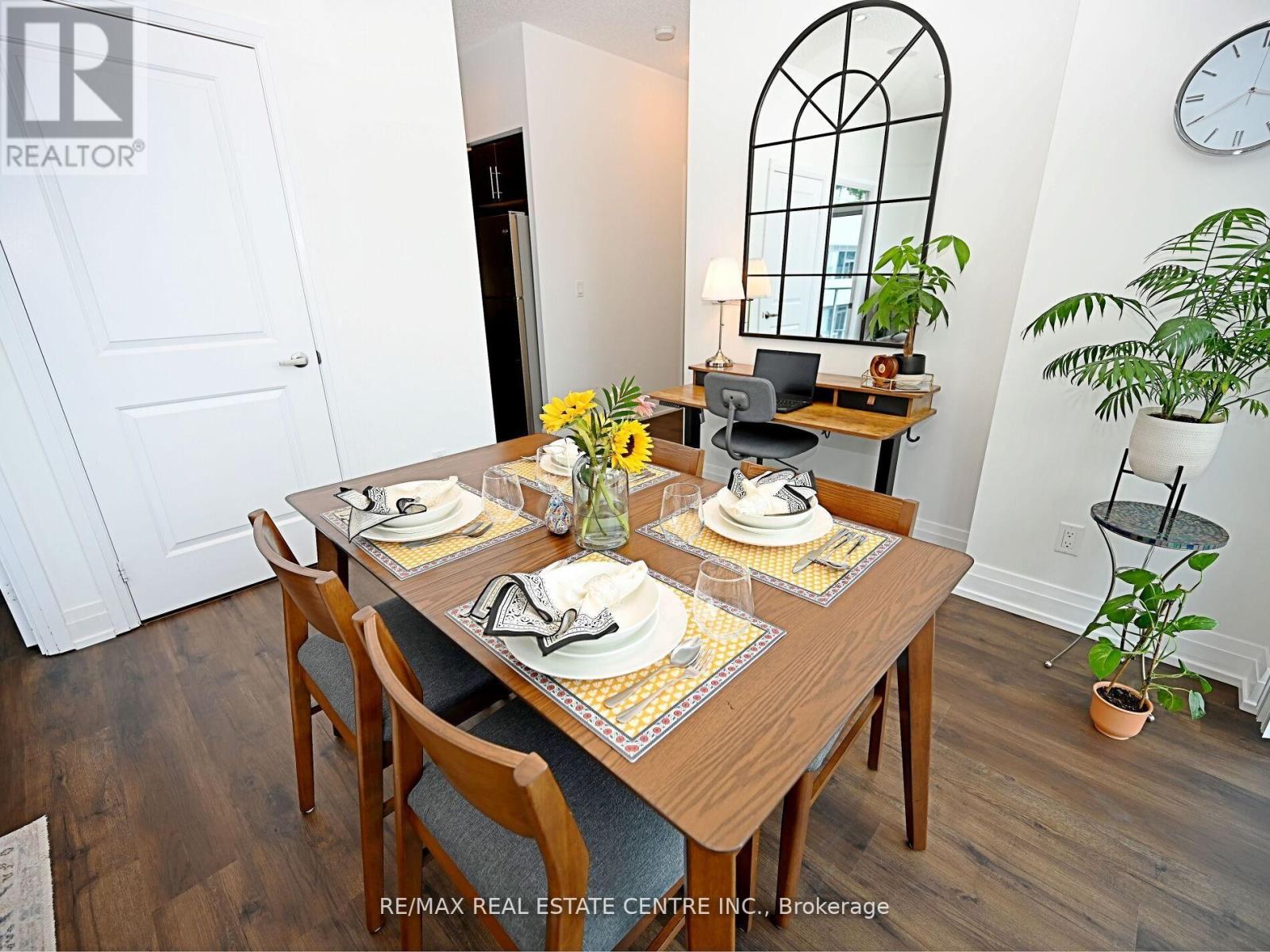 505 - 65 Speers Road, Oakville, Ontario  L6K 0J1 - Photo 14 - W12952350