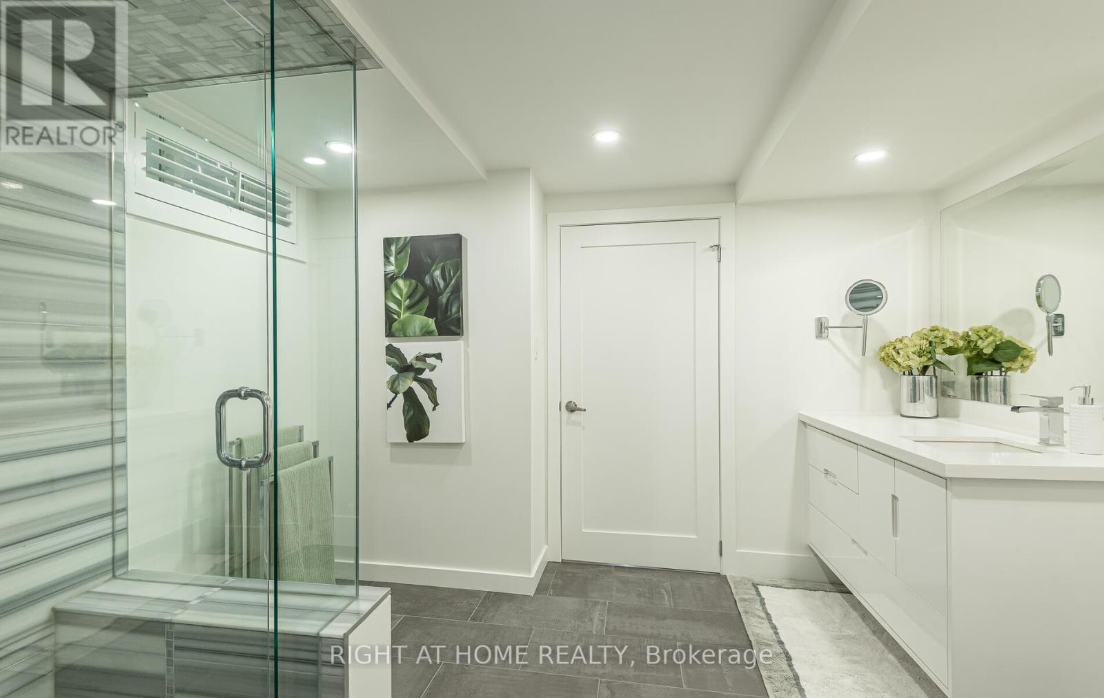 562 Weir Avenue, Oakville (Wo West), Ontario  L6L 4X4 - Photo 36 - W13006830