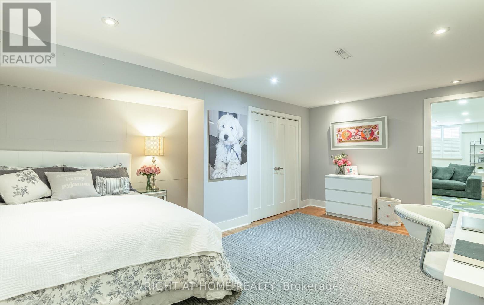 562 Weir Avenue, Oakville (Wo West), Ontario  L6L 4X4 - Photo 35 - W13006830