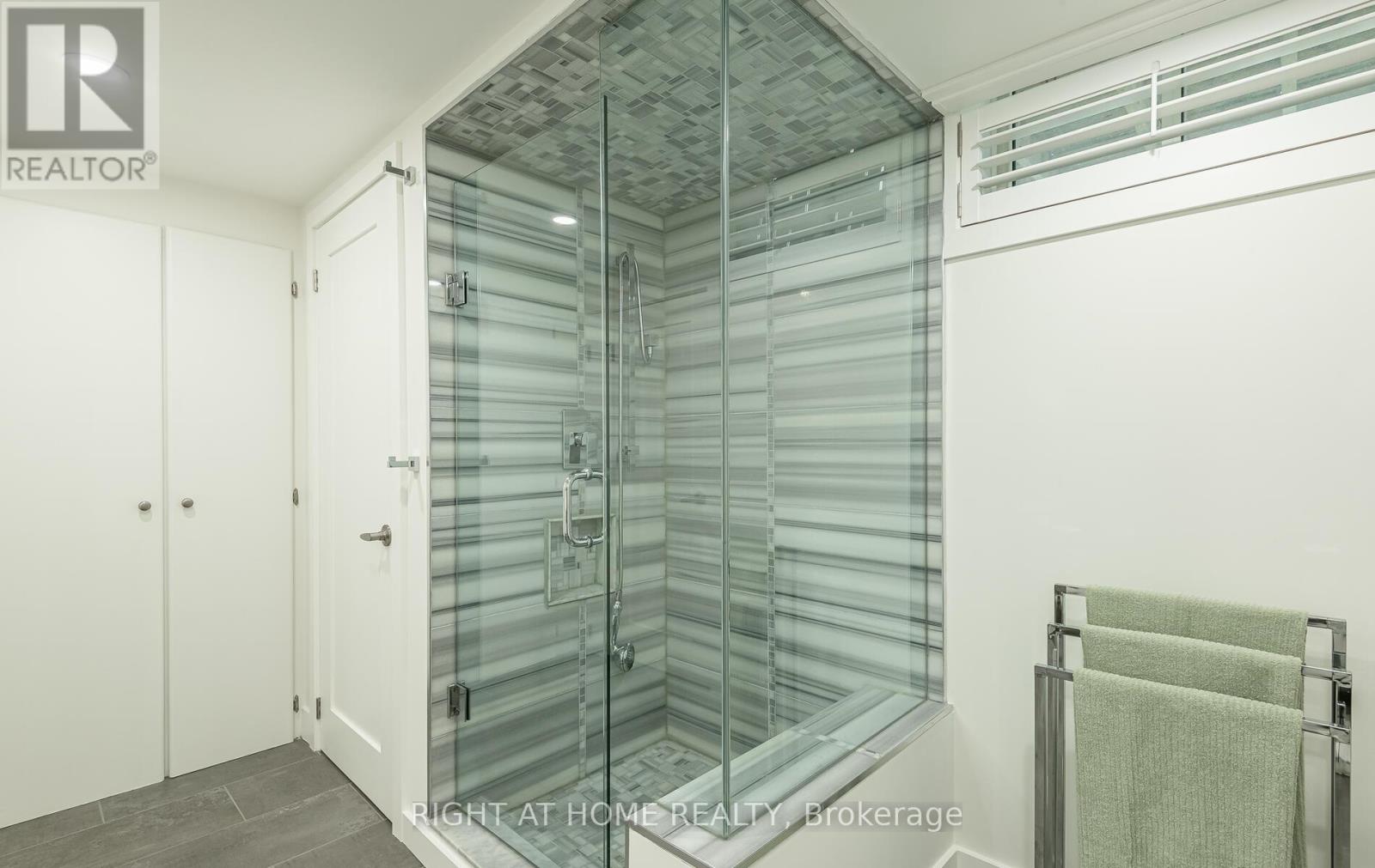 562 Weir Avenue, Oakville (Wo West), Ontario  L6L 4X4 - Photo 37 - W13006830