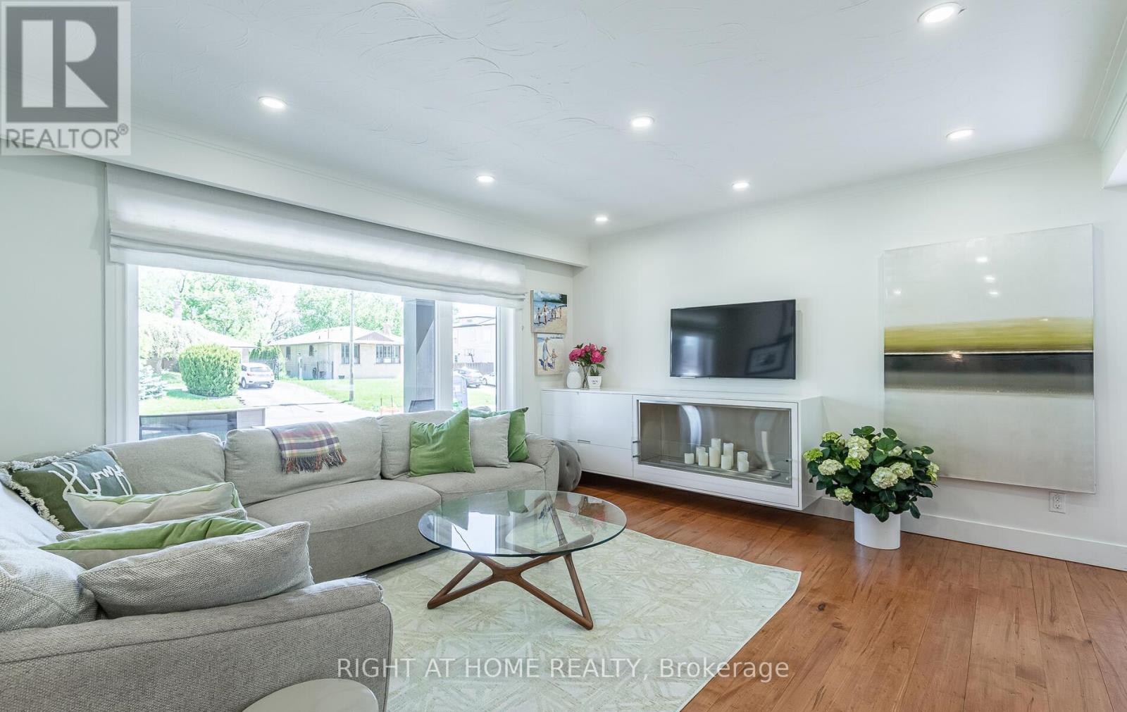 562 Weir Avenue, Oakville (Wo West), Ontario  L6L 4X4 - Photo 9 - W13006830