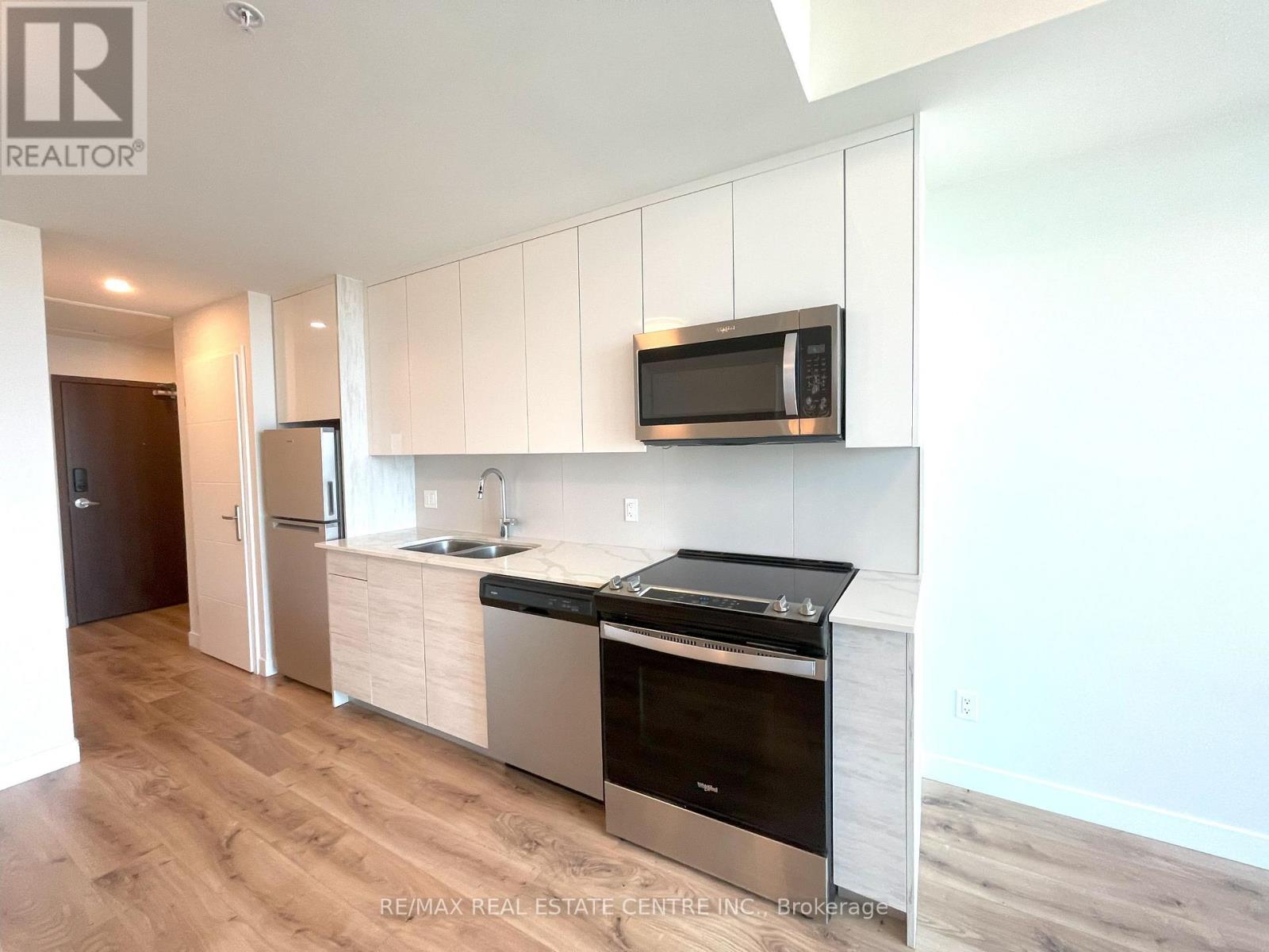 2505 - 60 Frederick Street, Kitchener, Ontario  N2H 0C7 - Photo 3 - X13006842