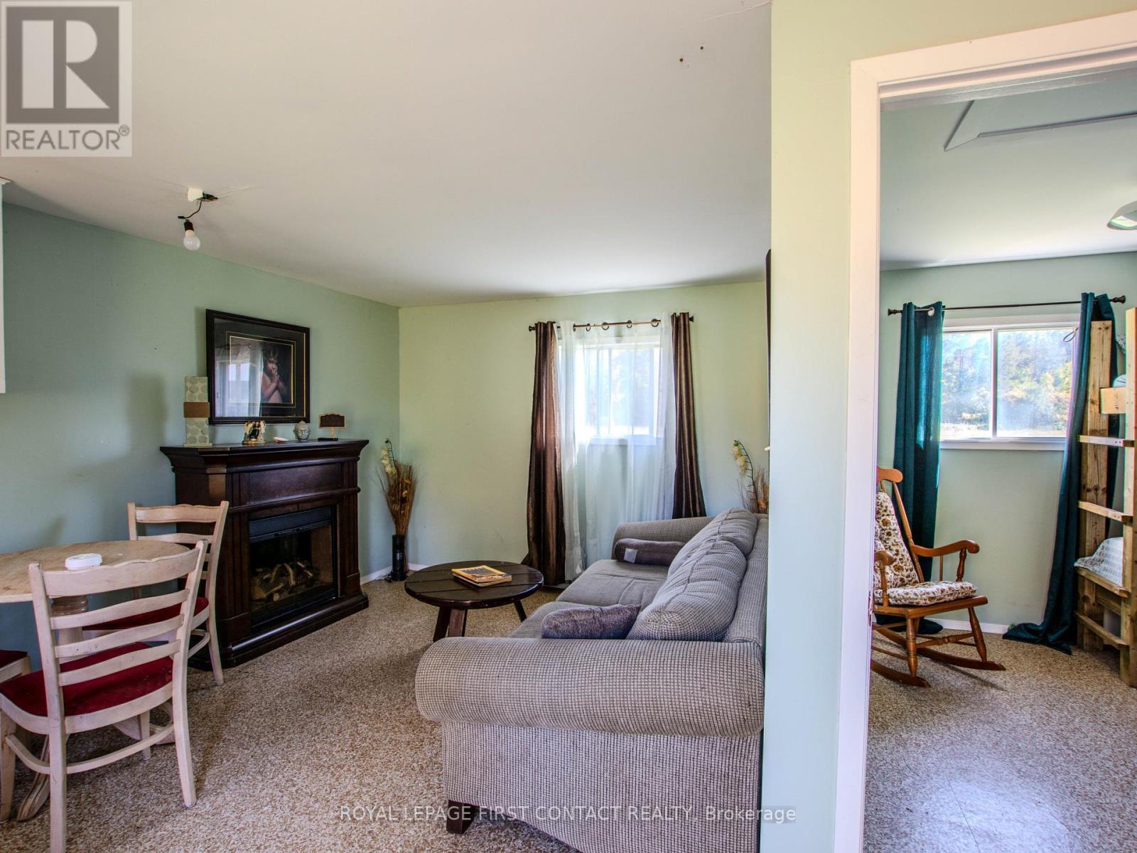 2041 Flos 4 Road W, Springwater, Ontario  L0L 2K0 - Photo 16 - S12444432