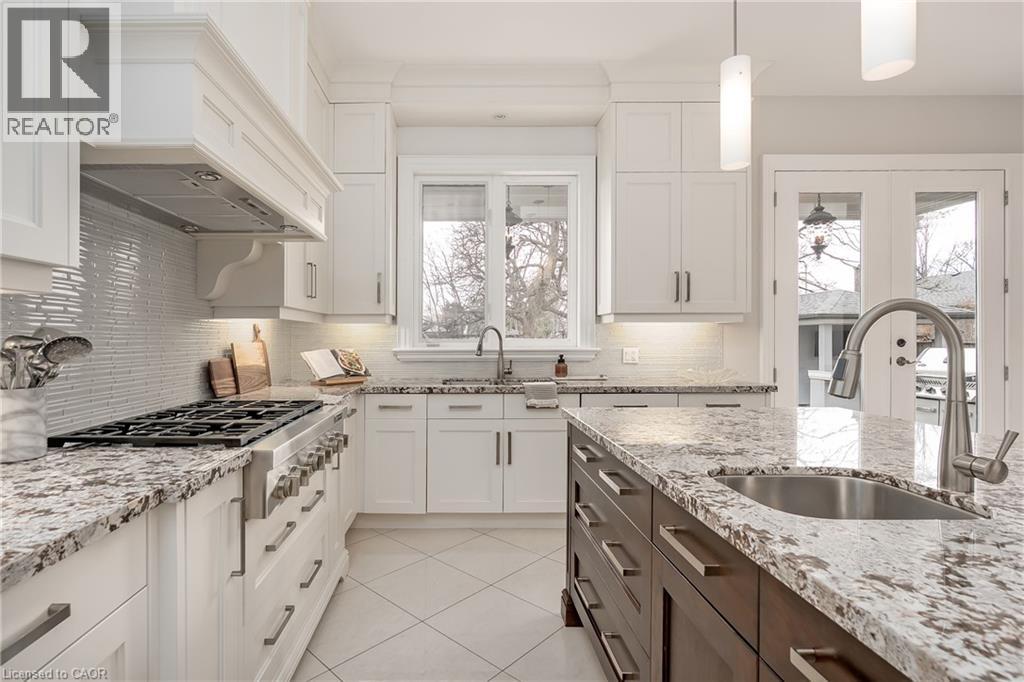 594 Maplehurst Avenue, Oakville, Ontario  L6L 4Z1 - Photo 15 - 40821414