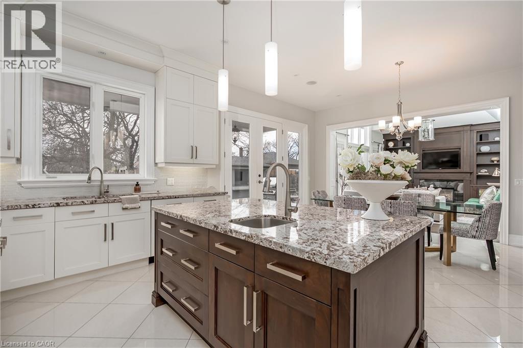 594 Maplehurst Avenue, Oakville, Ontario  L6L 4Z1 - Photo 16 - 40821414