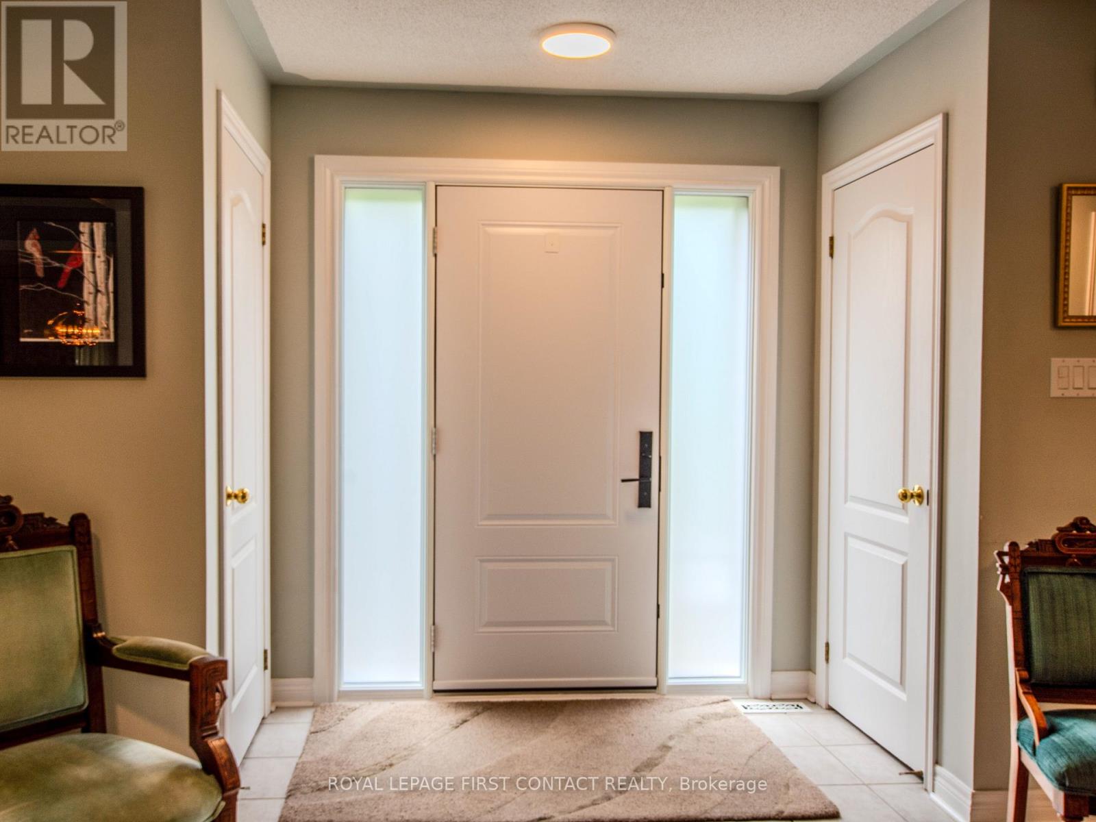 68 Alana Drive, Springwater, Ontario  L4N 7K8 - Photo 5 - S12676444