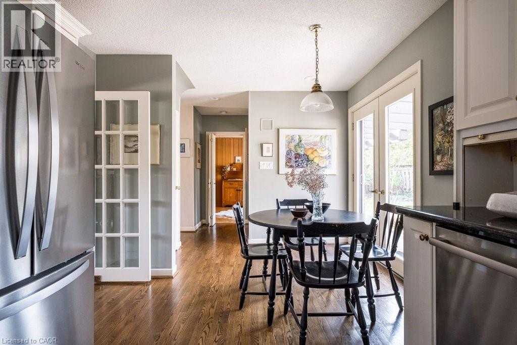 587 Sharalin Court, Burlington, Ontario  L7T 2N7 - Photo 16 - 40821056