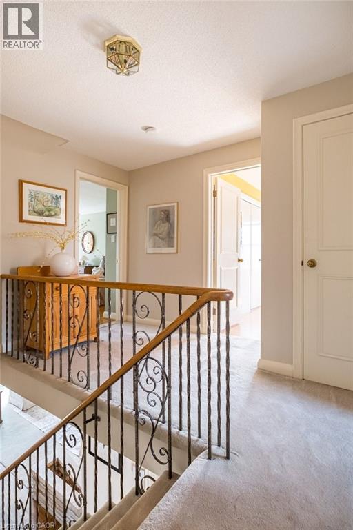 587 Sharalin Court, Burlington, Ontario  L7T 2N7 - Photo 22 - 40821056