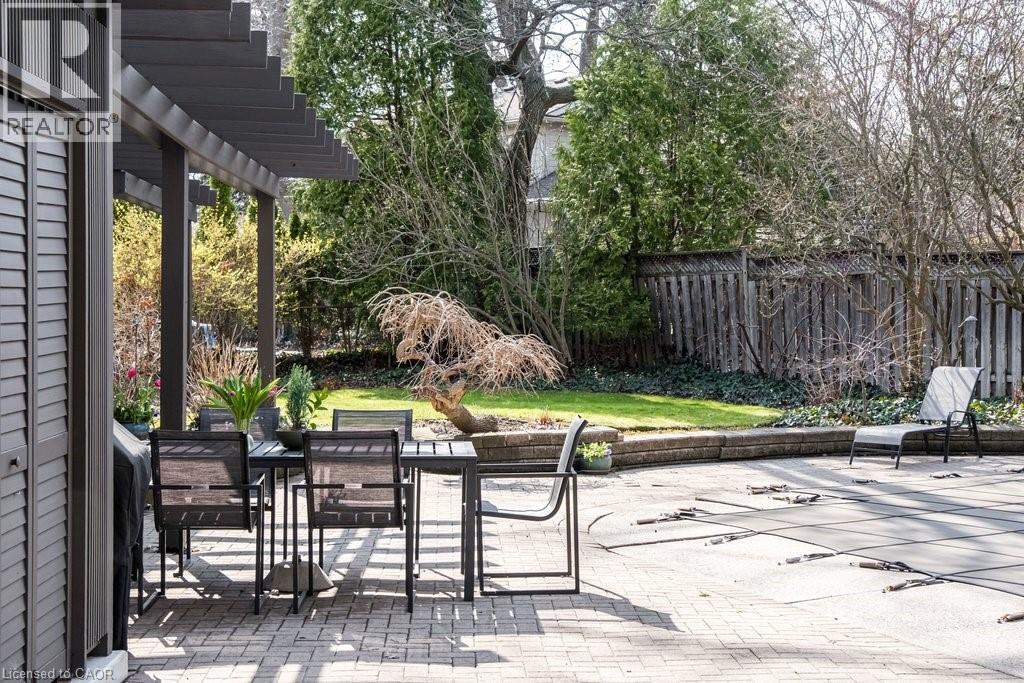 587 Sharalin Court, Burlington, Ontario  L7T 2N7 - Photo 46 - 40821056