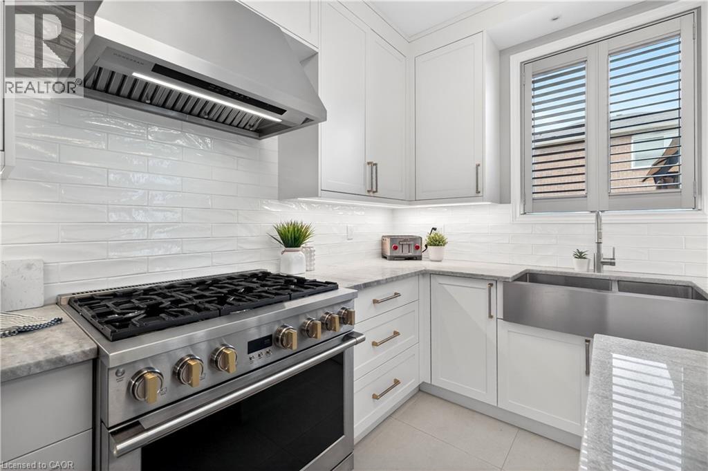 2261 Grouse Lane, Oakville, Ontario  L6M 3Z8 - Photo 19 - 40820566