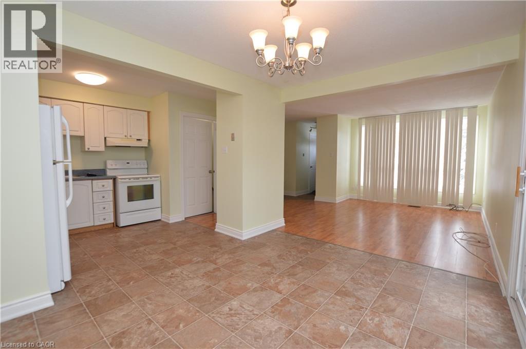 977 Francis Road Unit# 2, Burlington, Ontario  L7T 3Z1 - Photo 4 - 40786826