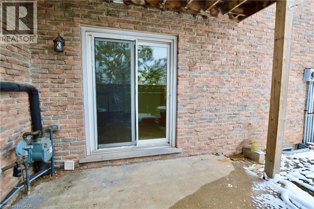 977 Francis Road Unit# 2, Burlington, Ontario  L7T 3Z1 - Photo 12 - 40786826