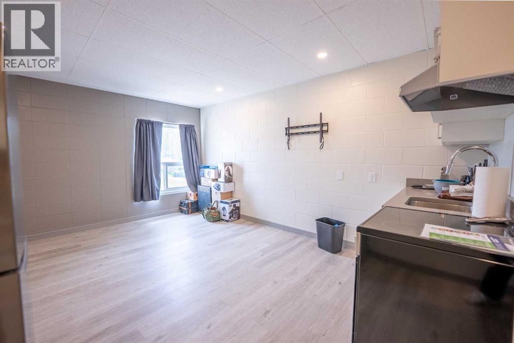 1-19 (No 3 Or 13), 4940 49 Street, Rocky Mountain House, Alberta  T4T 1B6 - Photo 35 - A2234841