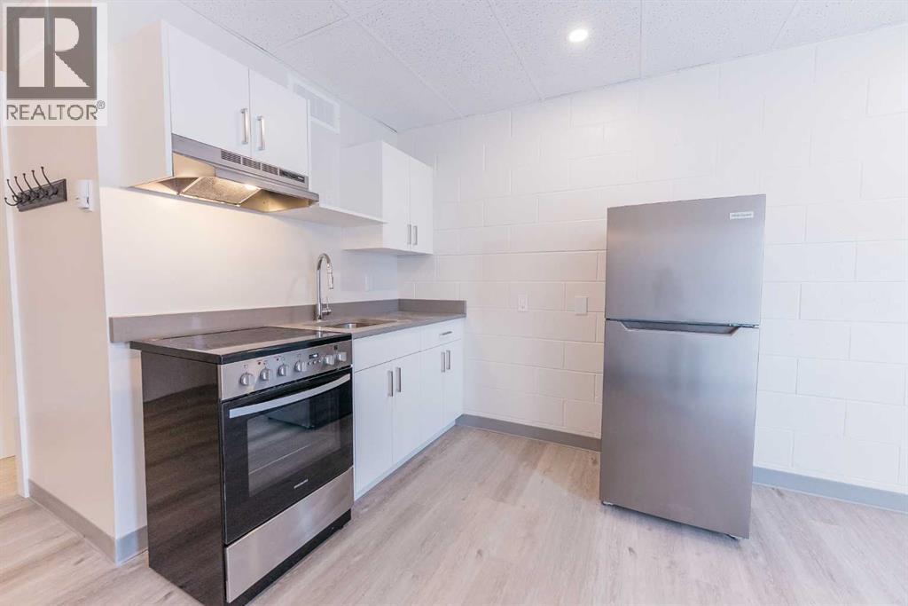 1-19 (No 3 Or 13), 4940 49 Street, Rocky Mountain House, Alberta  T4T 1B6 - Photo 12 - A2234841