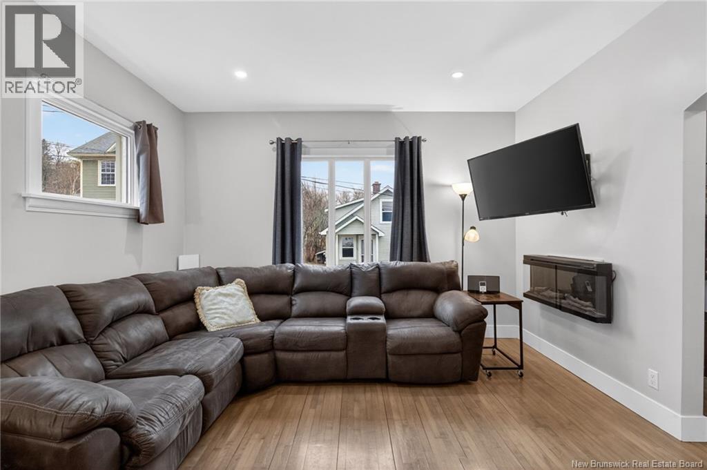 122 Hillview Avenue, Riverview, New Brunswick  E1B 1M2 - Photo 11 - NB137351
