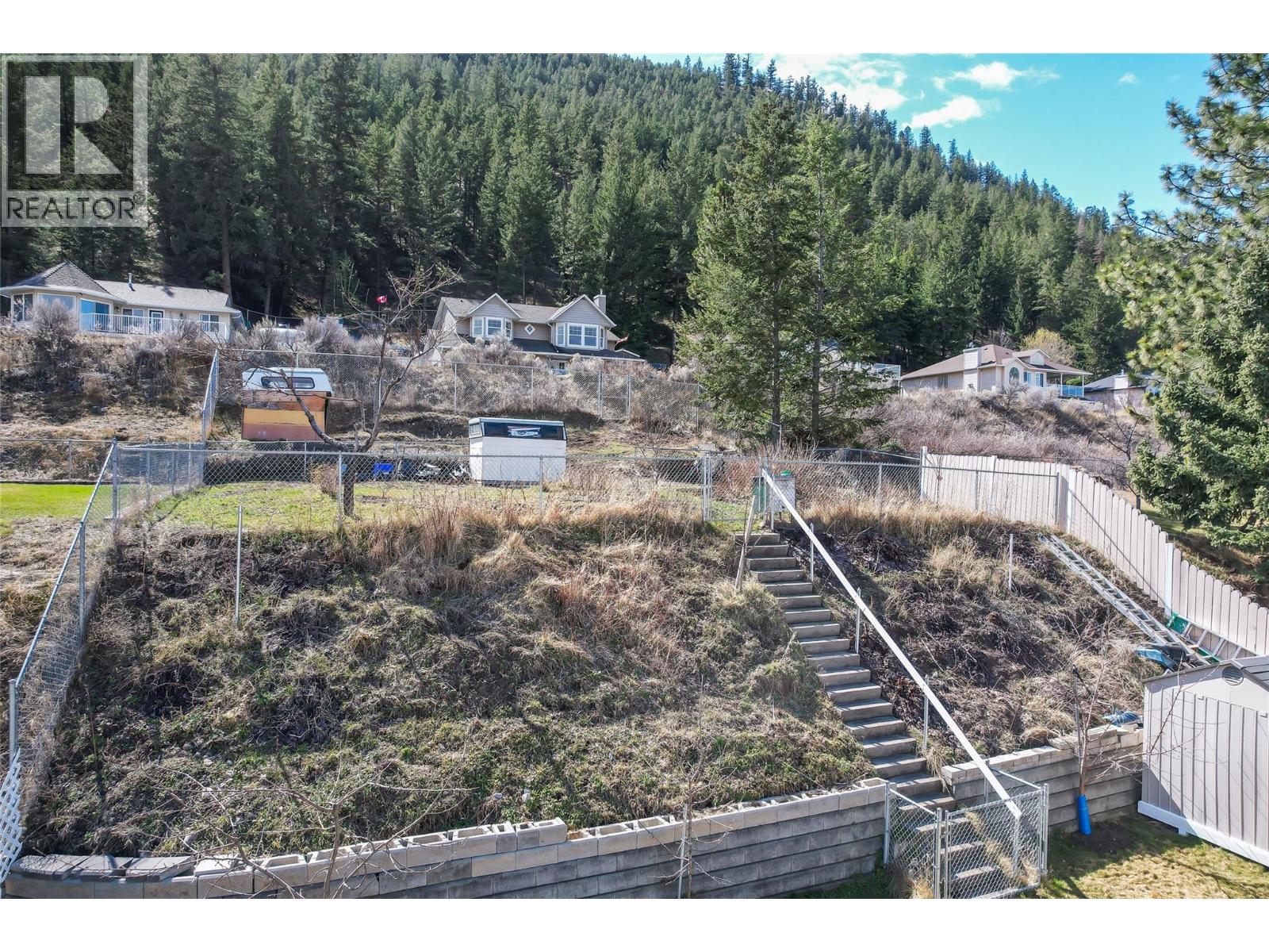 2727 Qu'appelle Boulevard, Kamloops, British Columbia  V2E 2J9 - Photo 5 - 10382775