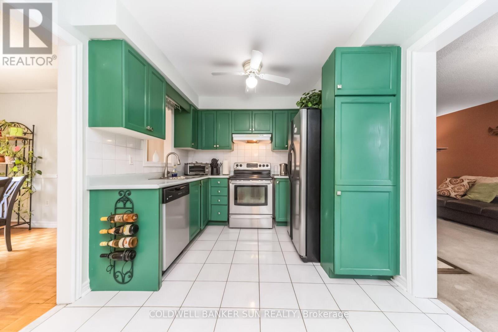 240 Pressed Brick Drive, Brampton, Ontario L6V 4L3 - Photo 16 - W13000694