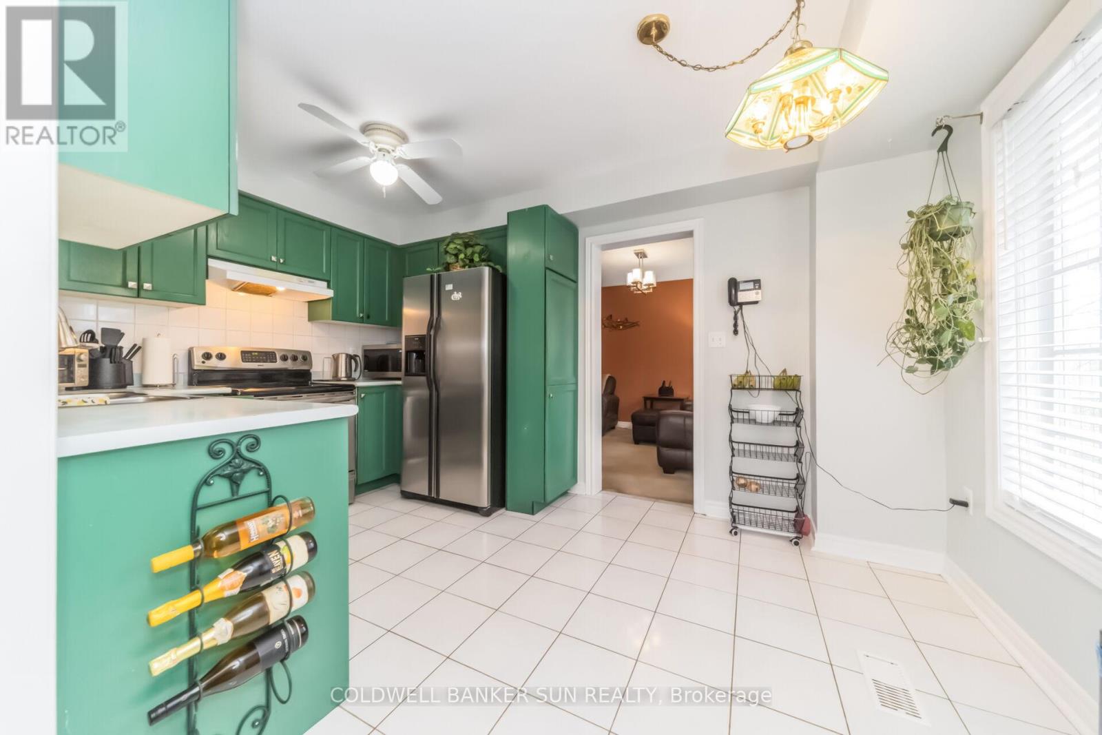 240 Pressed Brick Drive, Brampton, Ontario L6V 4L3 - Photo 14 - W13000694