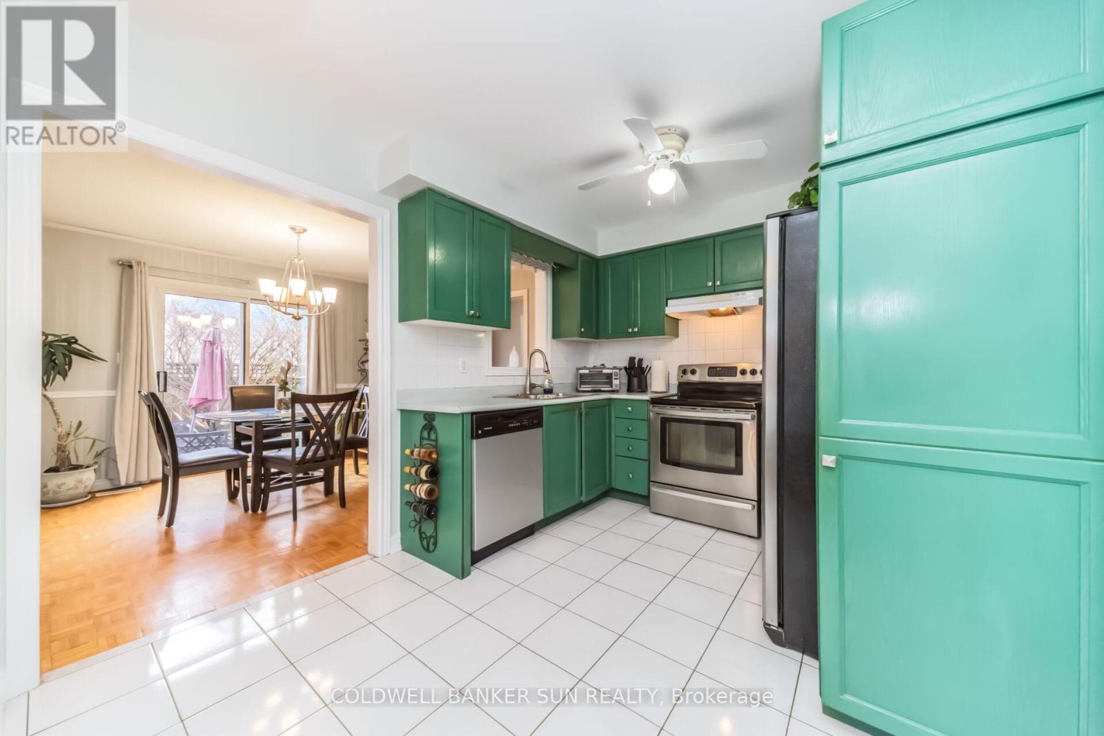 240 Pressed Brick Drive, Brampton, Ontario L6V 4L3 - Photo 17 - W13000694