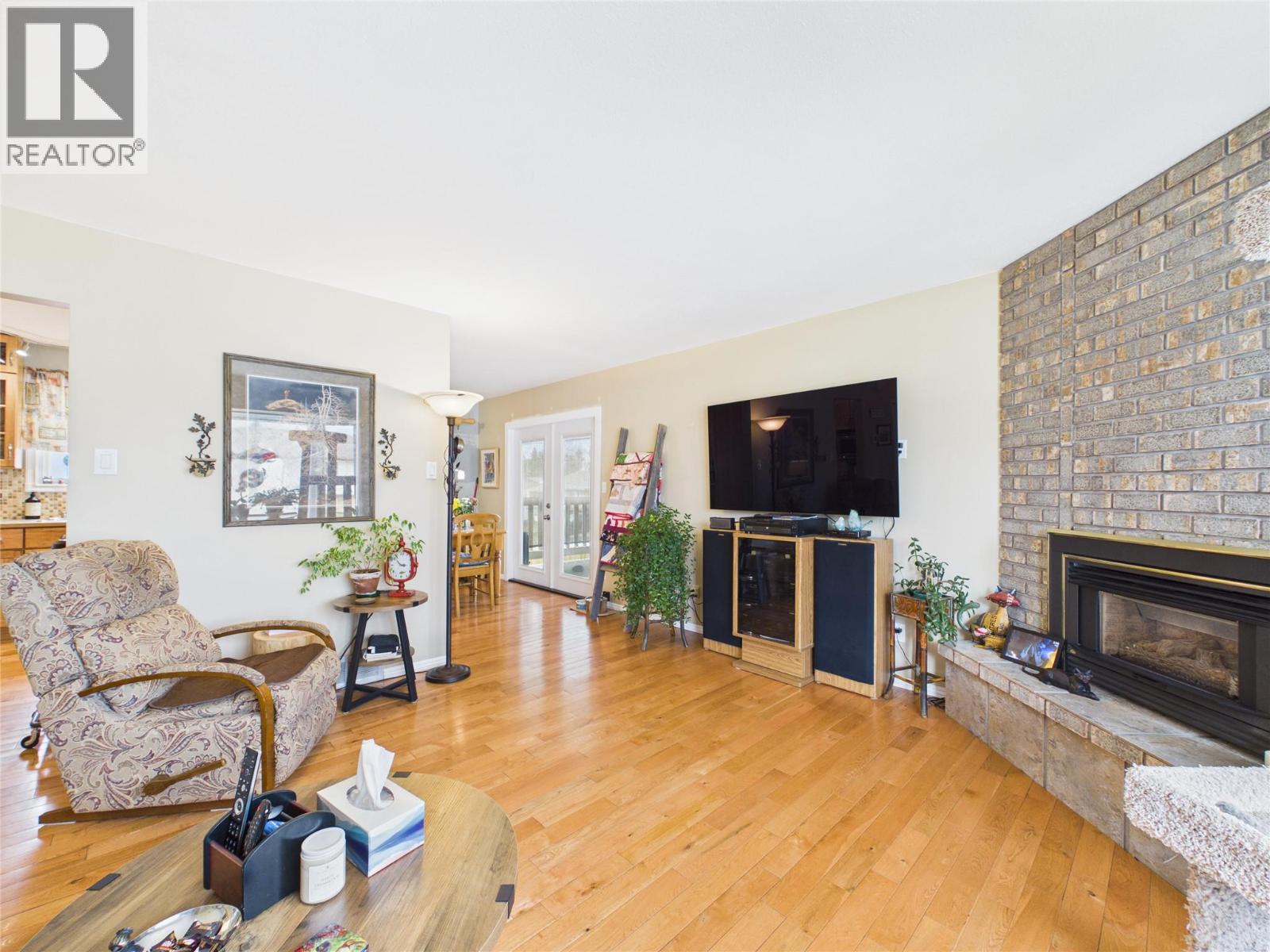 2220 3a Street S, Cranbrook, British Columbia  V1C 5K6 - Photo 9 - 10383635