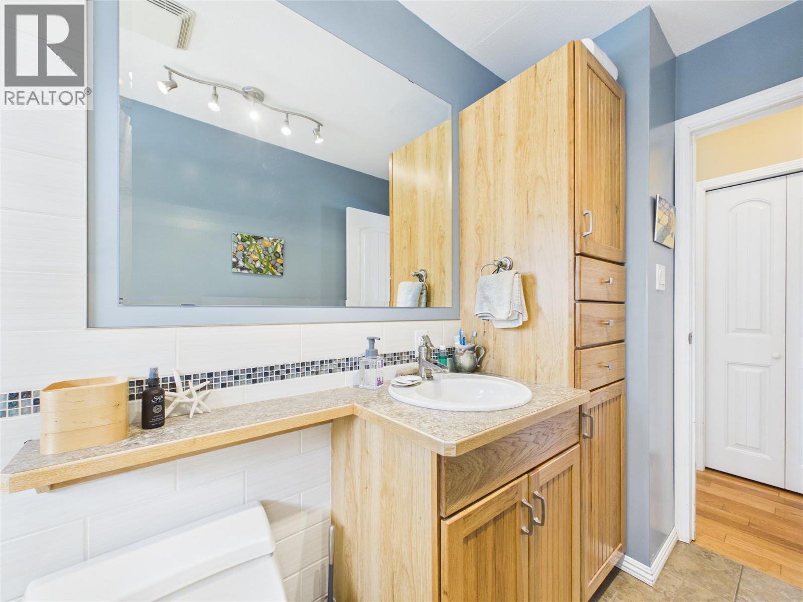 2220 3a Street S, Cranbrook, British Columbia  V1C 5K6 - Photo 19 - 10383635