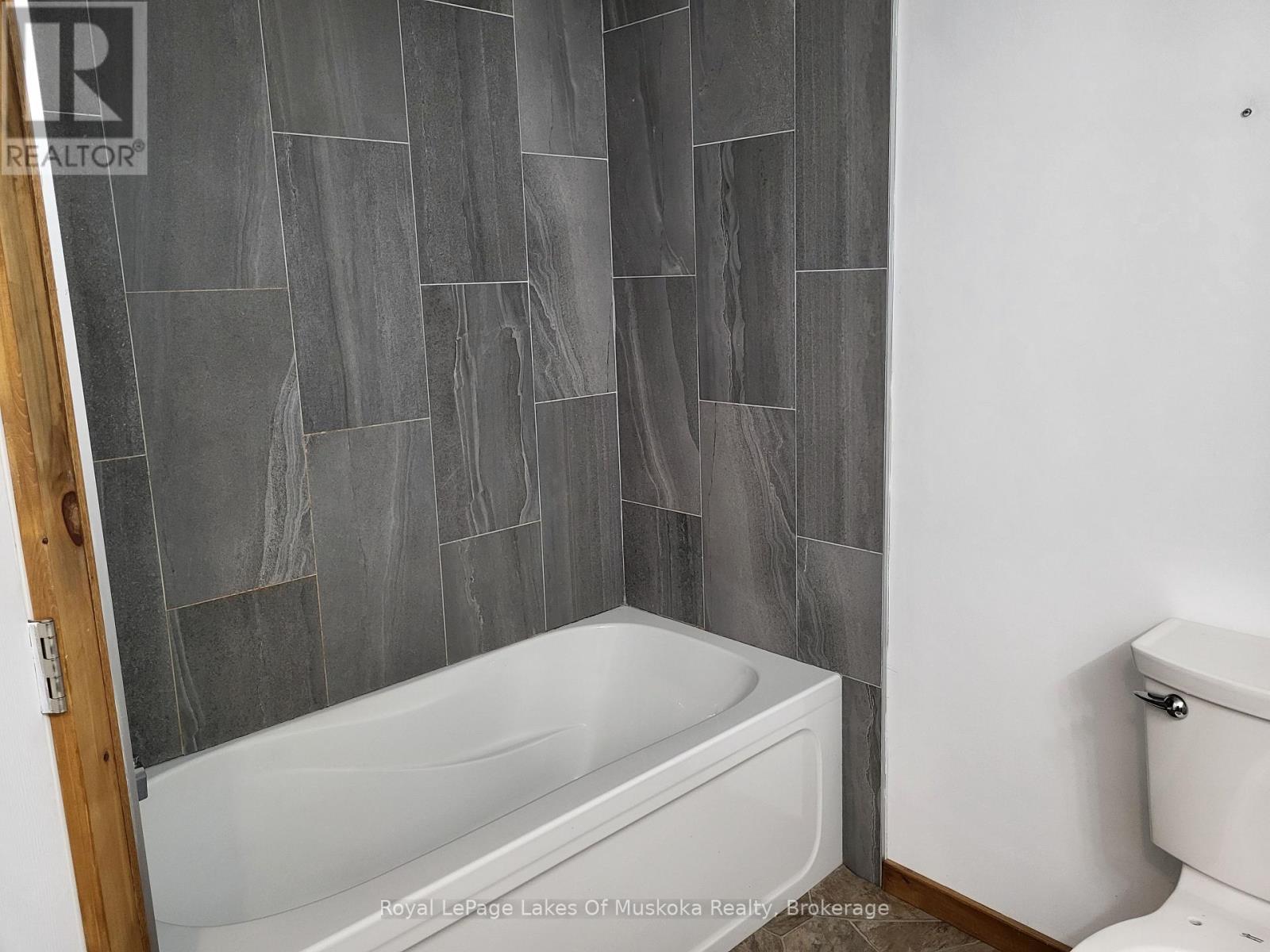 Lower Level - 273 Skyhills Road, Huntsville, Ontario  P1H 2J2 - Photo 9 - X12947050