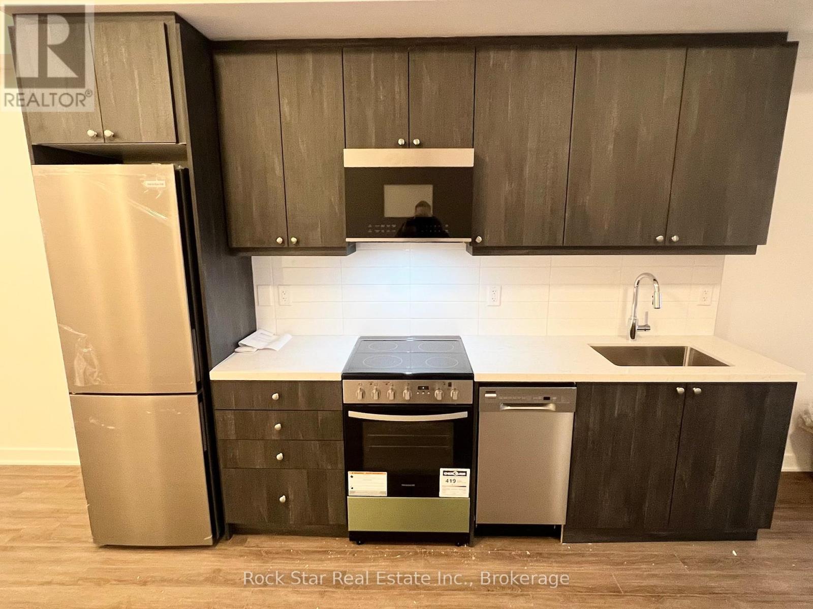 306 - 55 Clarington Boulevard, Clarington, Ontario  L1C 7J4 - Photo 4 - E13006982