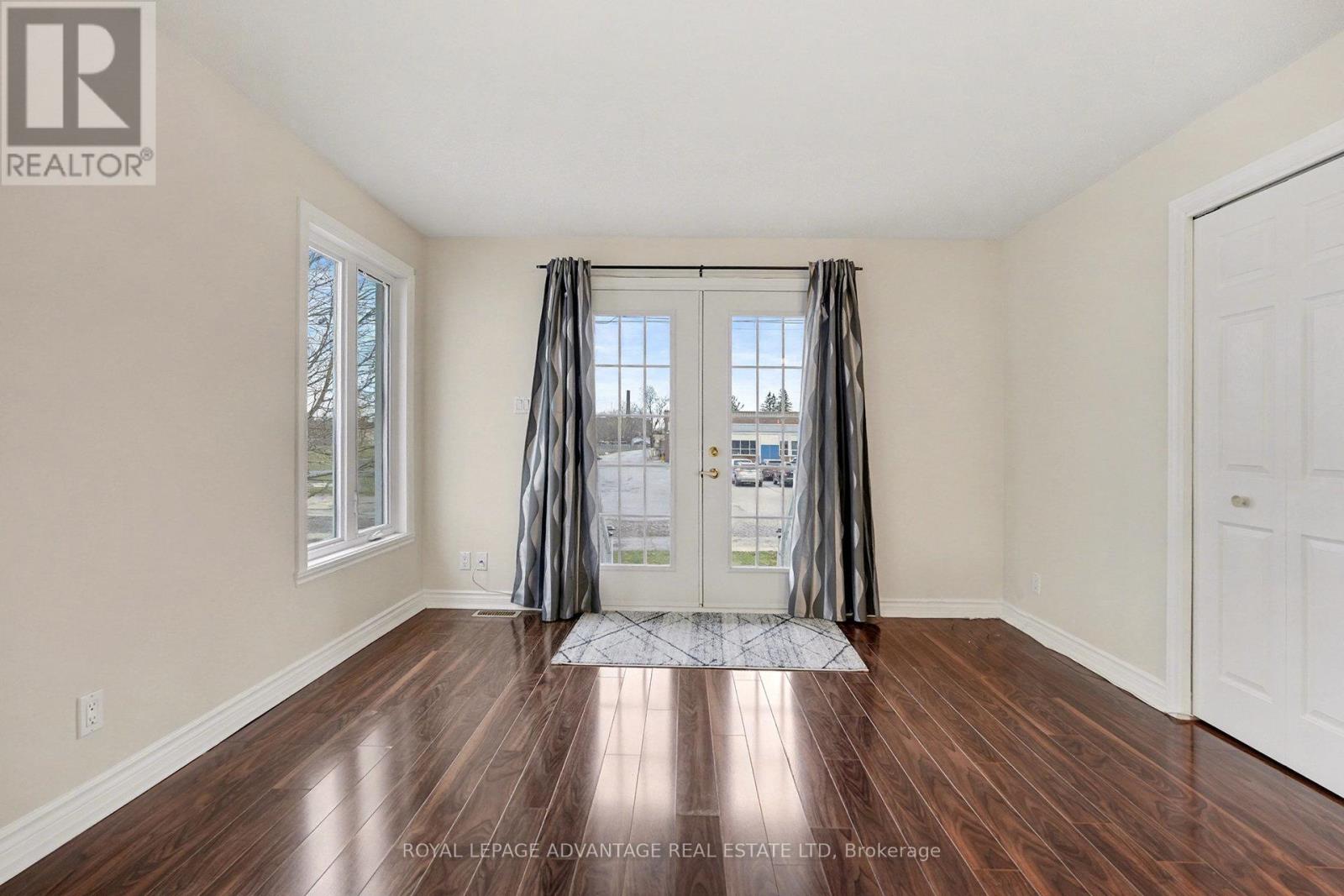 11 Queen Street, Perth, Ontario  K7H 2W4 - Photo 5 - X13006946